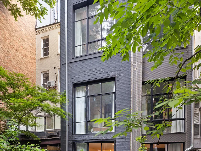 126 E 62nd St #2 — Photo 20