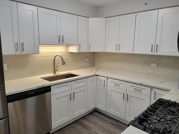 3rd image of 8812 Briar Ct APT 3D