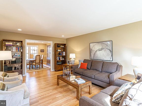 2nd image of 9617 Windcroft Way