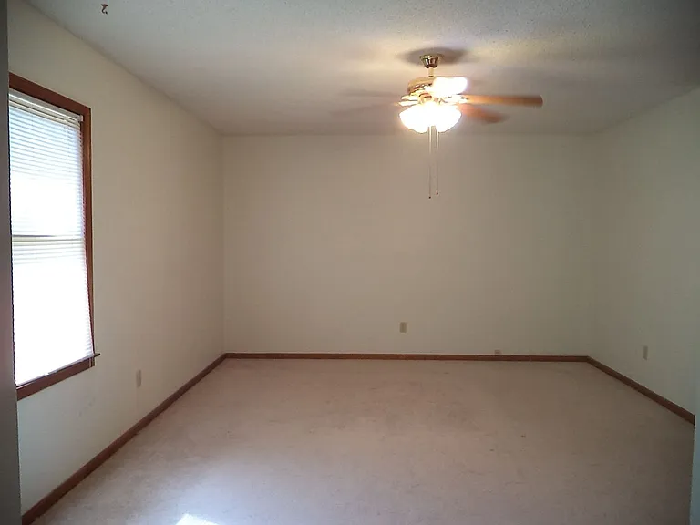 103 Kramer Ct — Photo 13