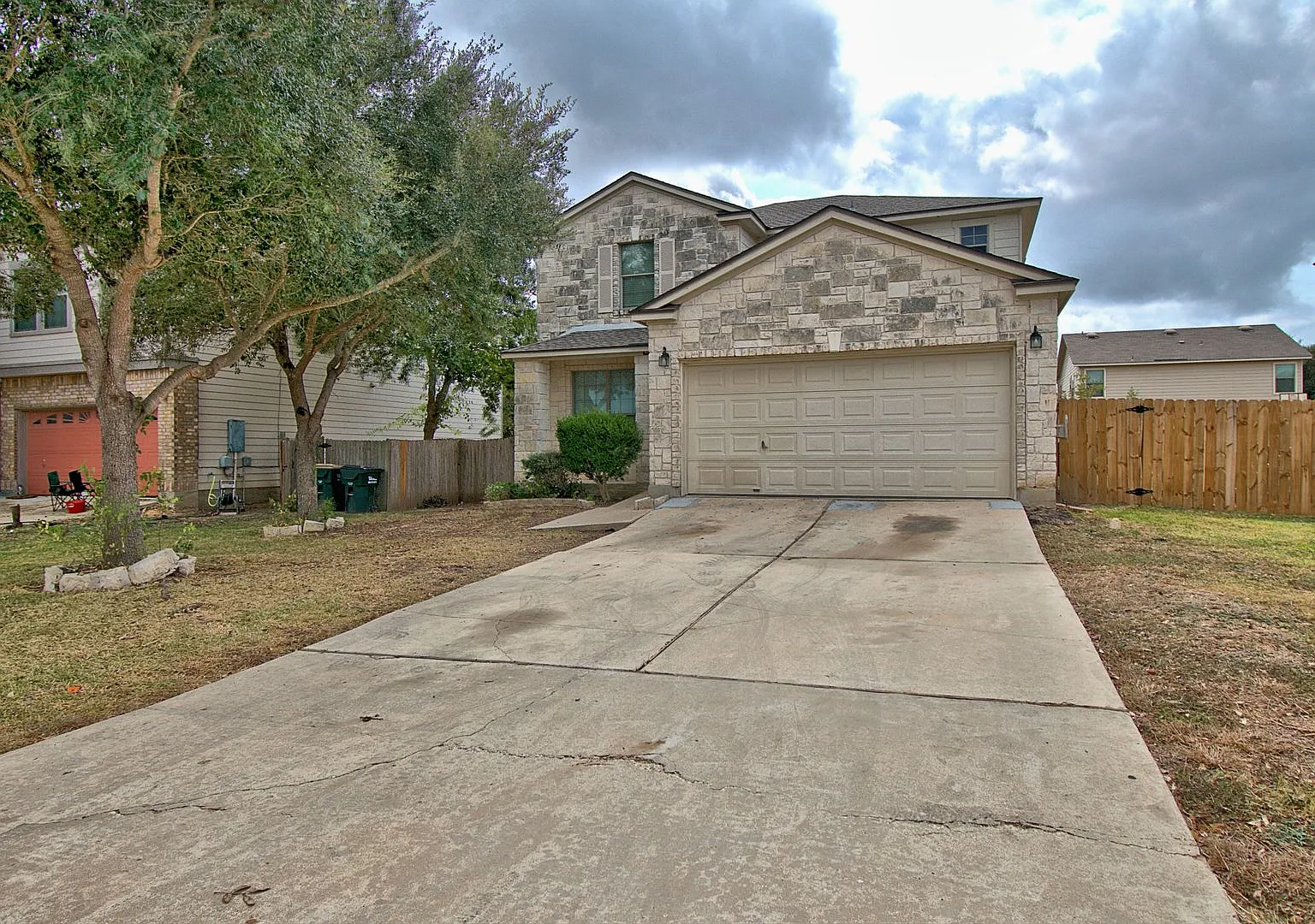 Spacious 3 Bed in Waterleaf of Kyle — Photo 3