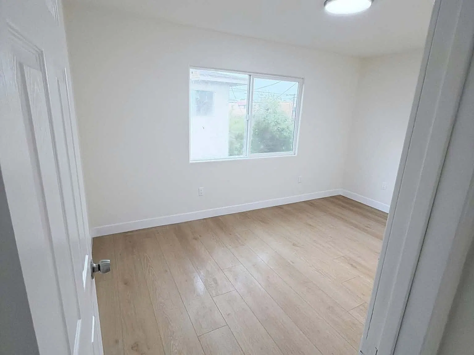 2 bed, $2,500 — Photo 3