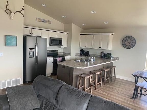 4th image of 2117 Marisela St