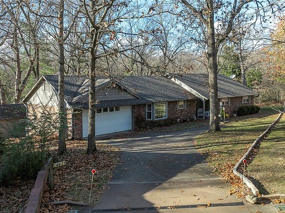 3rd image of 14637 Bogey Ln