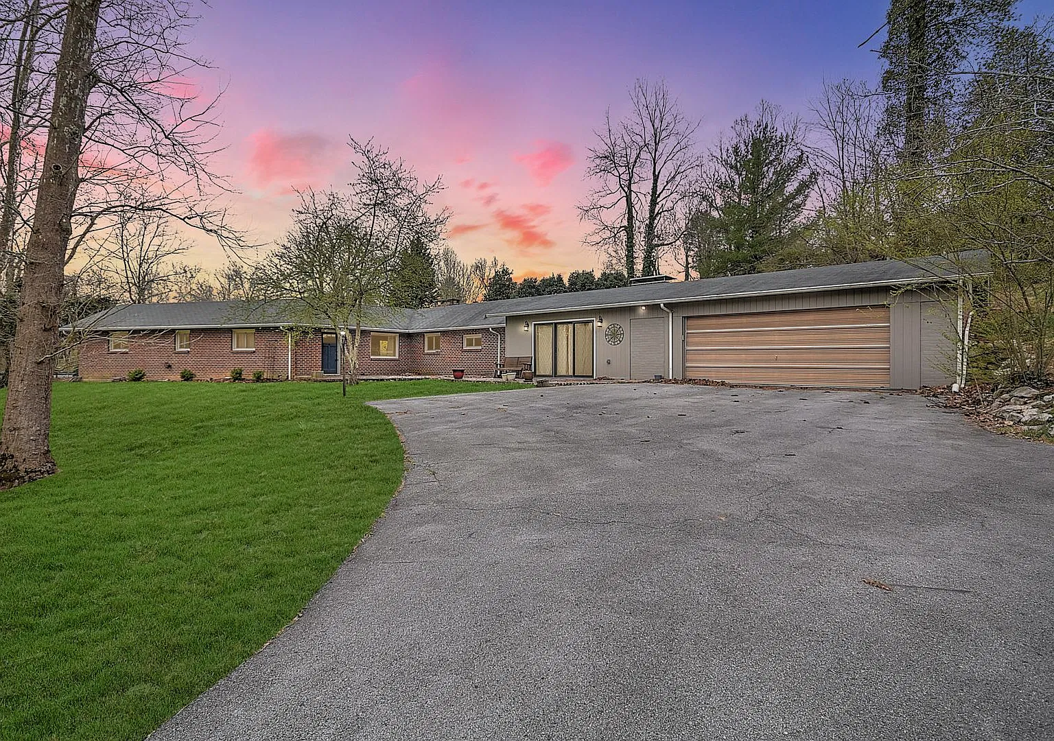 1758 Holston Drive, Bristol, TN 37620 — Photo 1