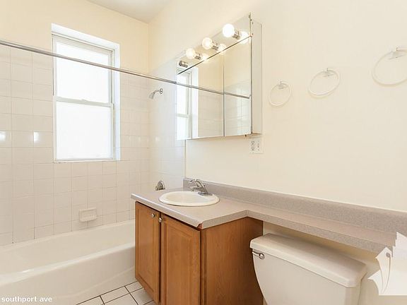 3rd image of 2450 N Southport Ave #1718
