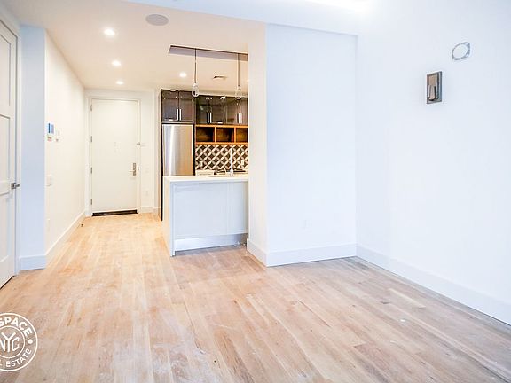 3rd image of 4121 28th St APT 16B
