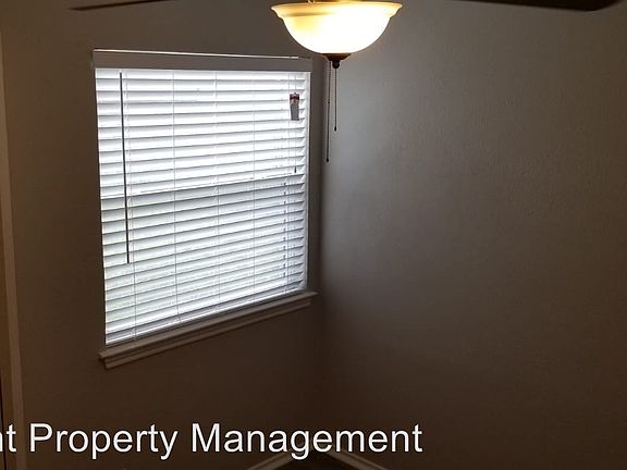 3rd image of 5225 Meadow Fld APT 2