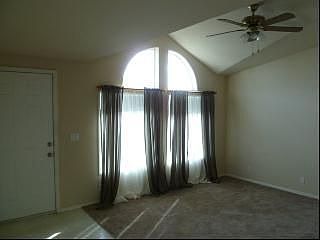 4th image of 1730 N Hodges Ln
