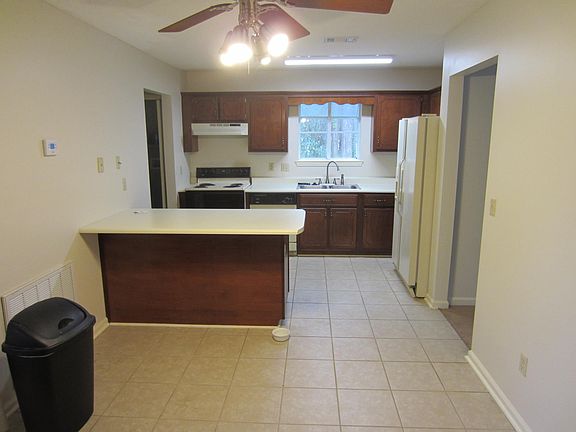 2nd image of 17 Tupelo Dr