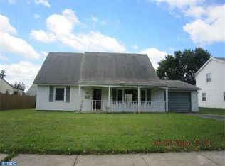 37 Henderson Ln, Willingboro, NJ 08046