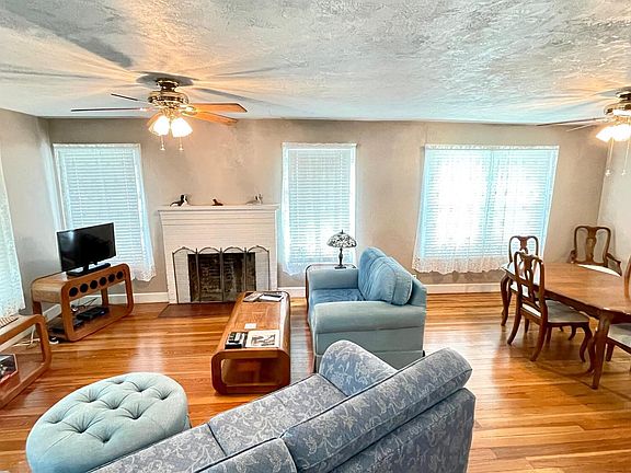 5th image of 501 Flomich St