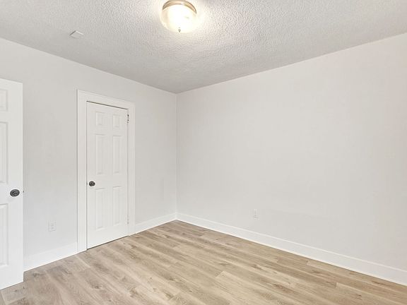 5th image of 2603 Stark Ln