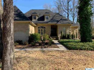 2416 Surrey Ln SE, Decatur, AL 35601