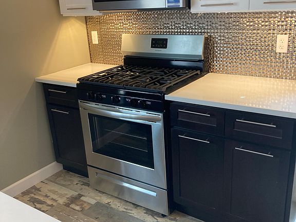 5th image of 625 E Broadway #3