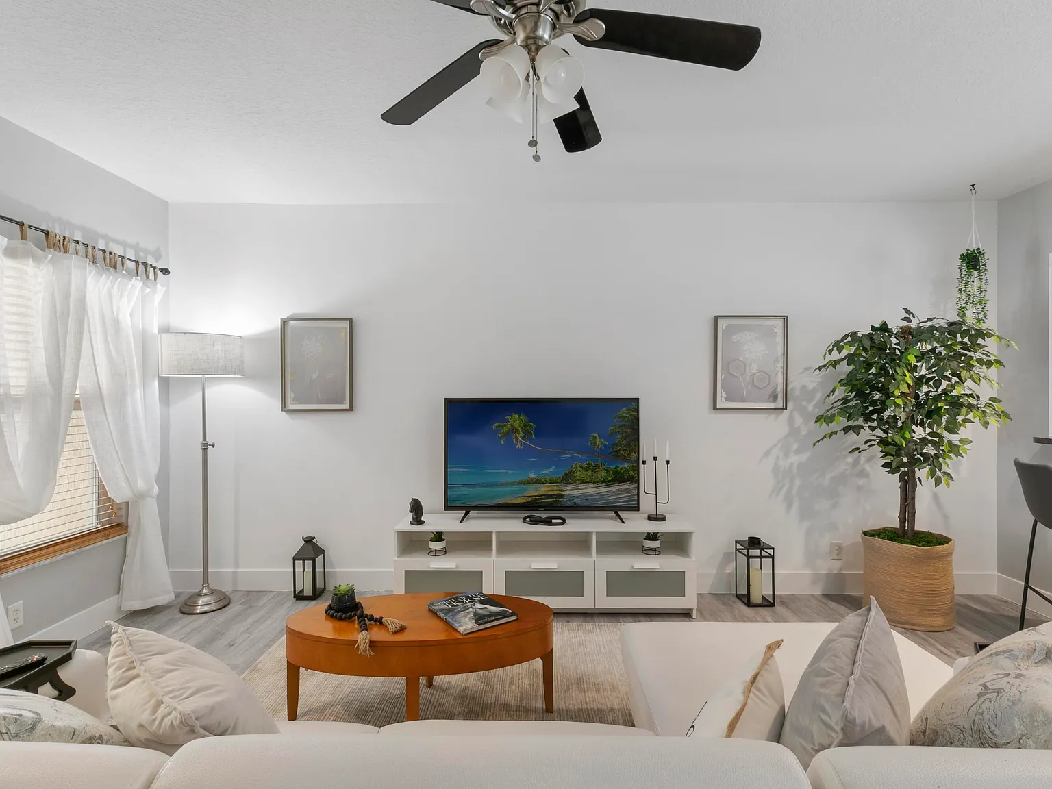 2 bed, 2.5 bath, 1219 sqft, $4,500 — Photo 3