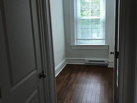 3rd image of 421 N Stafford Ave #2