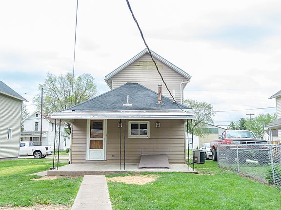 2nd image of 124 Cambria St