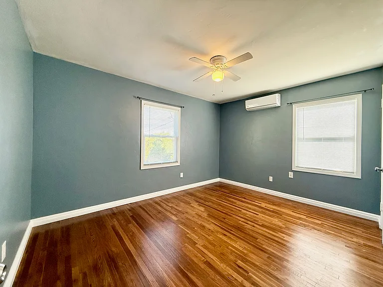 122 Garfield Ave — Photo 16