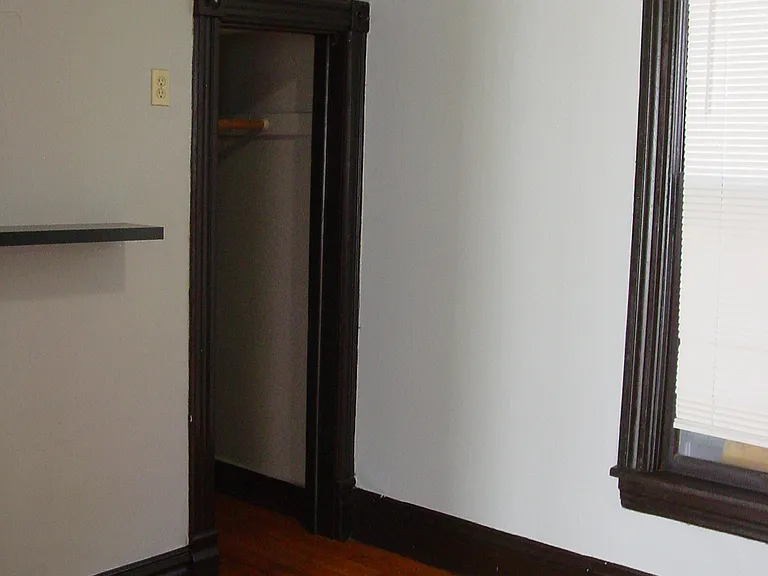156 S Lasalle St #1 — Photo 19