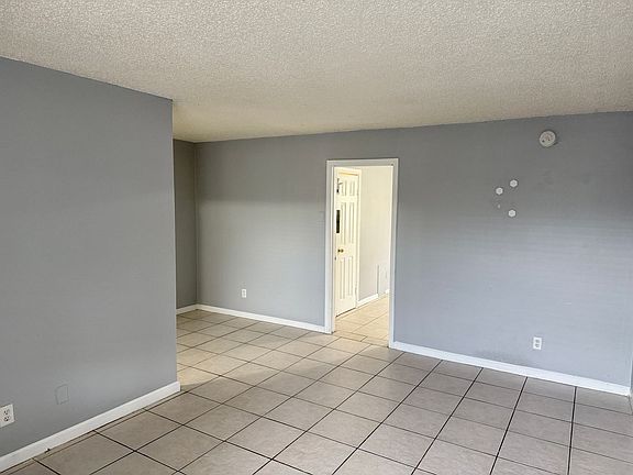 5th image of 3433 3rd Ave S Unit 7