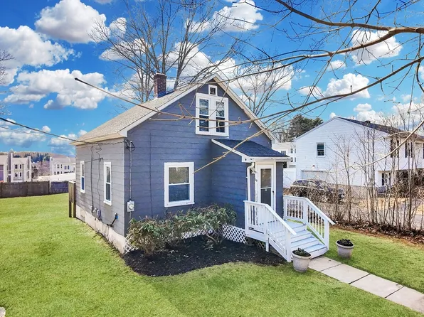 60 Tennyson St, Worcester, MA 01610