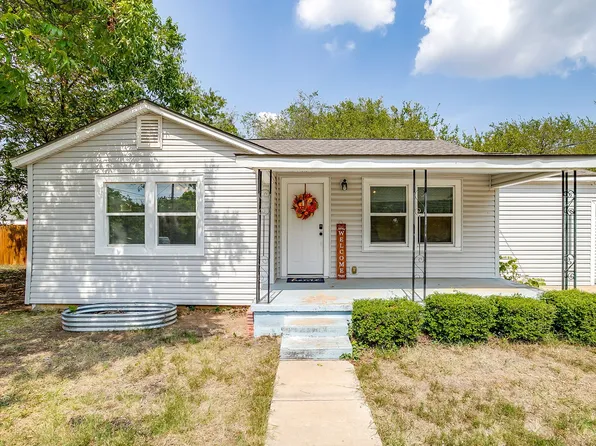 308 W 1st St, Weatherford, TX 76086