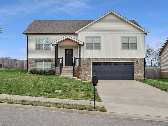 3rd image of 1341 Harmon Ln