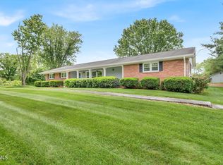 2238 Feathers Chapel Rd, Blountville, TN 37617