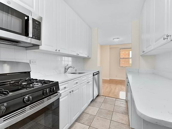 5th image of 5800 Arlington Ave APT 18W