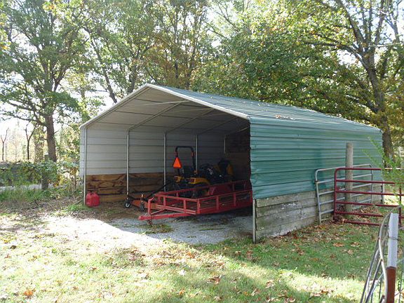 3rd image of 945 Stillwater Dr
