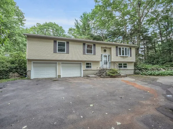 121 Ash St, Spencer, MA 01562
