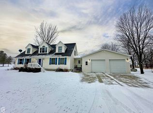 5495 Burton Rd, Capac, MI 48014