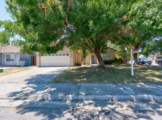 385 N 1st St, Los Banos, CA 93635