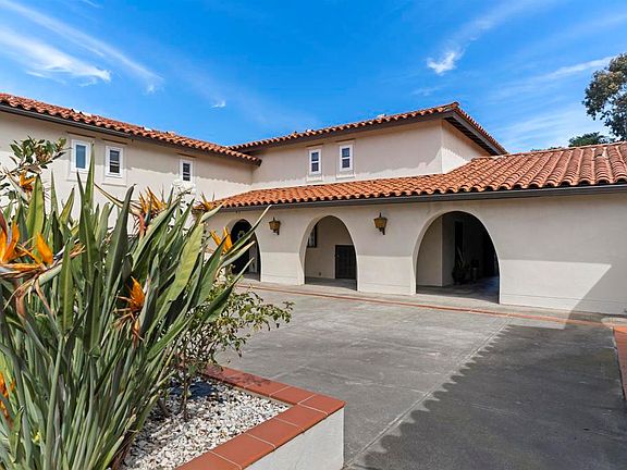 3rd image of 12238 Rancho Bernardo Rd #A