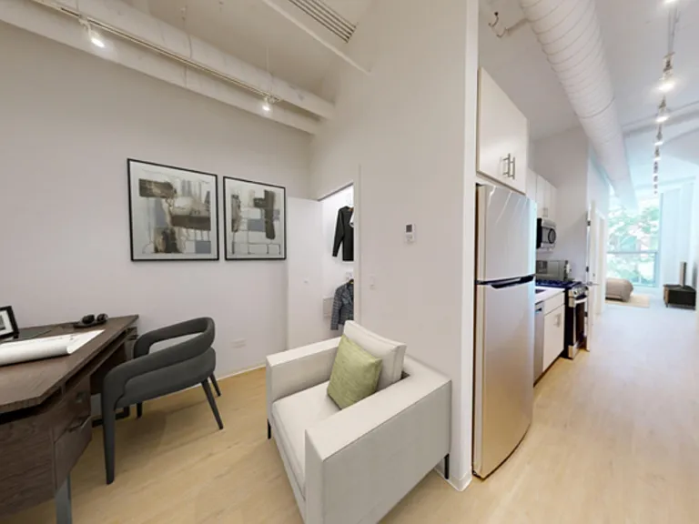 755 S Clark St #224 — Photo 4