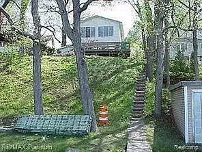 4244 Highcrest Dr photo 1