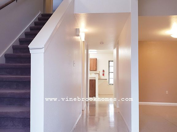 3rd image of 4137 Lew Wallace Dr