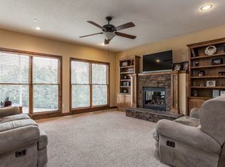 603 154th Cir, Basehor, KS 66007