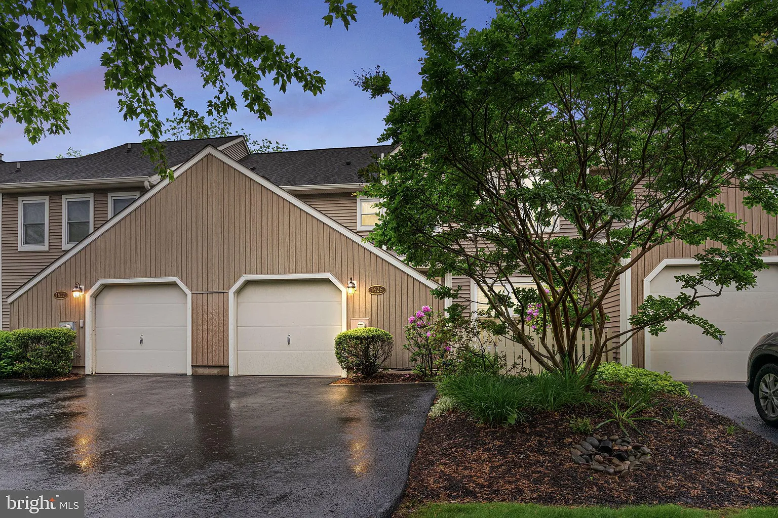 1626 Lakeview Cir photo 1