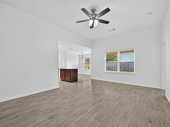 4th image of 6009 Cypress Ln