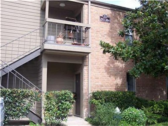 2nd image of 10053 Westpark Dr APT 303