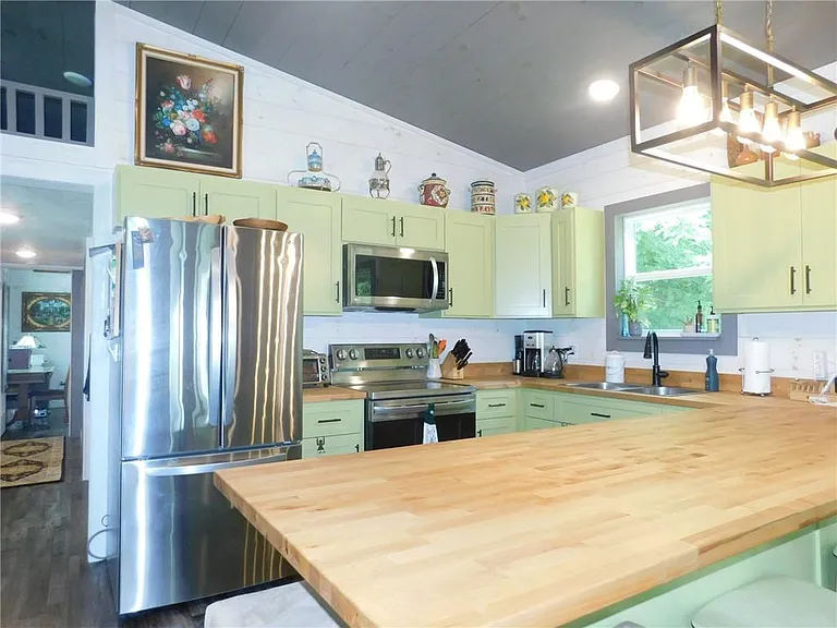 19 Pierces Pond Rd — Photo 6