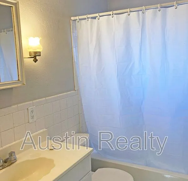 1051 Woodland Trails Dr — Photo 8