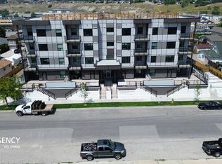1036 Coronation Ave #204, Kelowna, BC V1Y 7A7