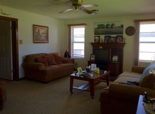 352 Lake Placid Dr, Seguin, TX 78155