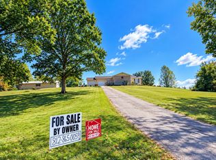 108 Bridwell St, Avoca, IN 47420