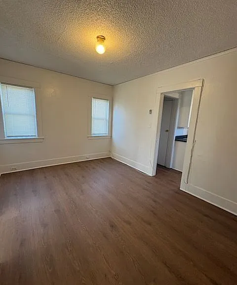 34 N Marguerita Ave — Photo 2