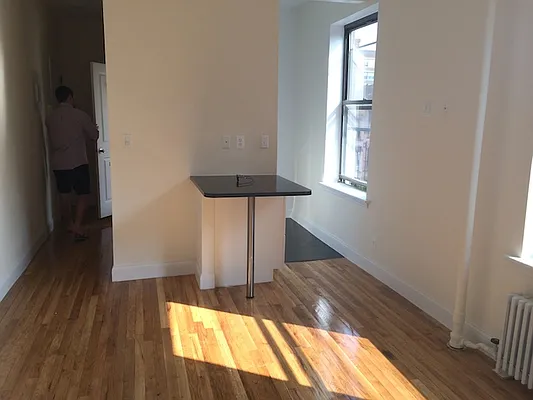 Rented by (Legacy) NY Quality Living Uptown | media 9