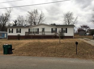 1110 Hunt St, Winchester, TN 37398